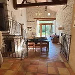 Domaine De Gargoris - Domaine Prive Avec Piscine Jusqu A 18 Personnes 펜션