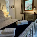 Domaine De Gargoris - Domaine Prive Avec Piscine Jusqu A 18 Personnes 펜션